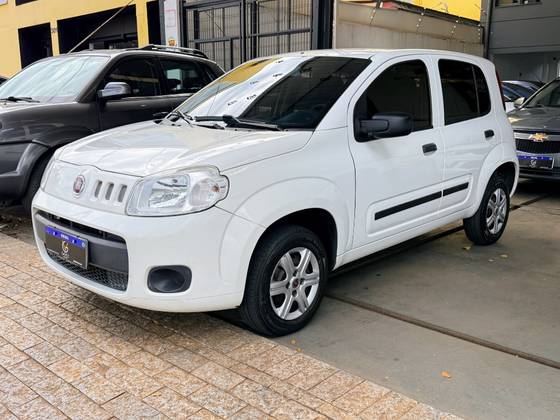 FIAT UNO 1.0 EVO VIVACE 8V FLEX 4P MANUAL